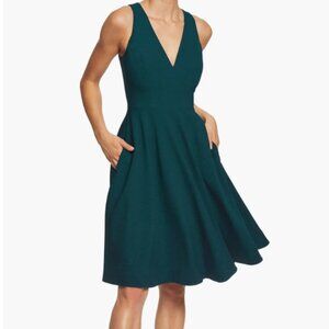 Dress the Population Catalina Fit & Flare Cocktail Dress. Color Pine. Size S.